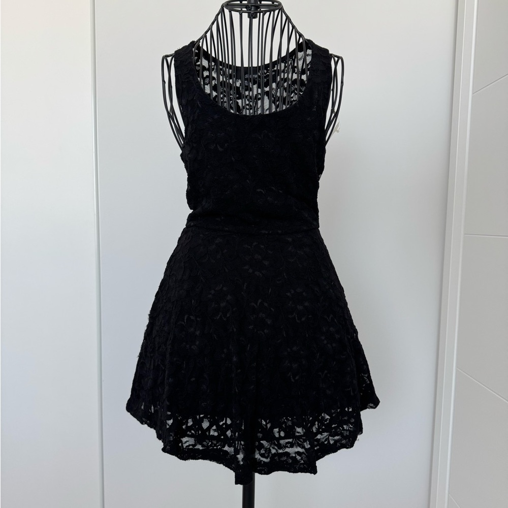 Aritzia Lace mini dress - black